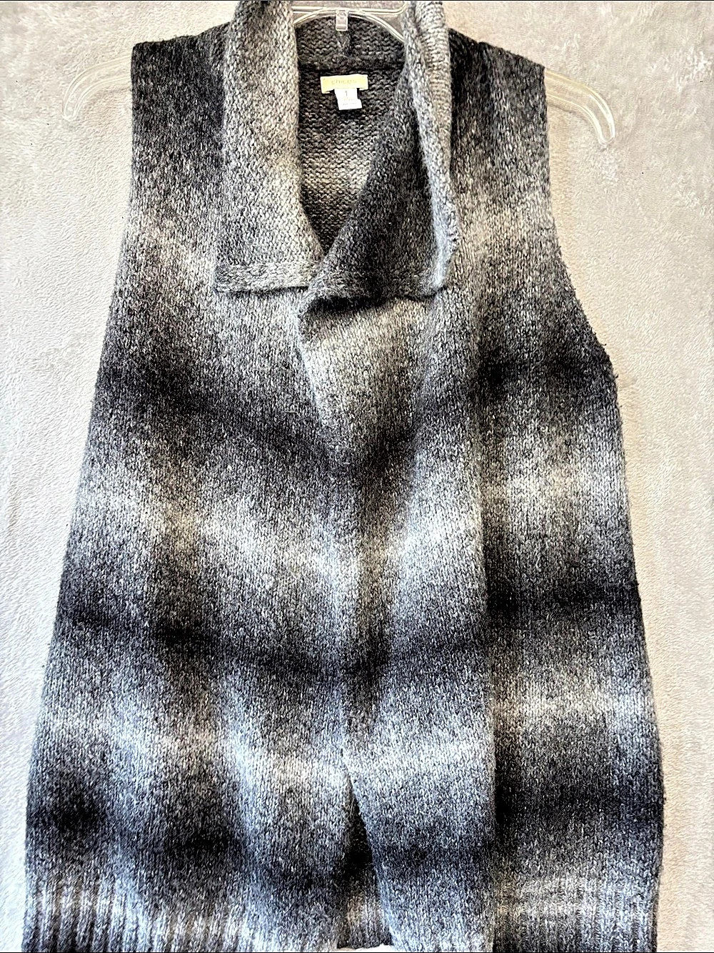 Chicos Women's Gray & Black Knit Vest Size Small Like New